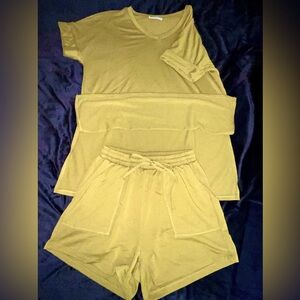 2-Piece Athleisure Short Set
